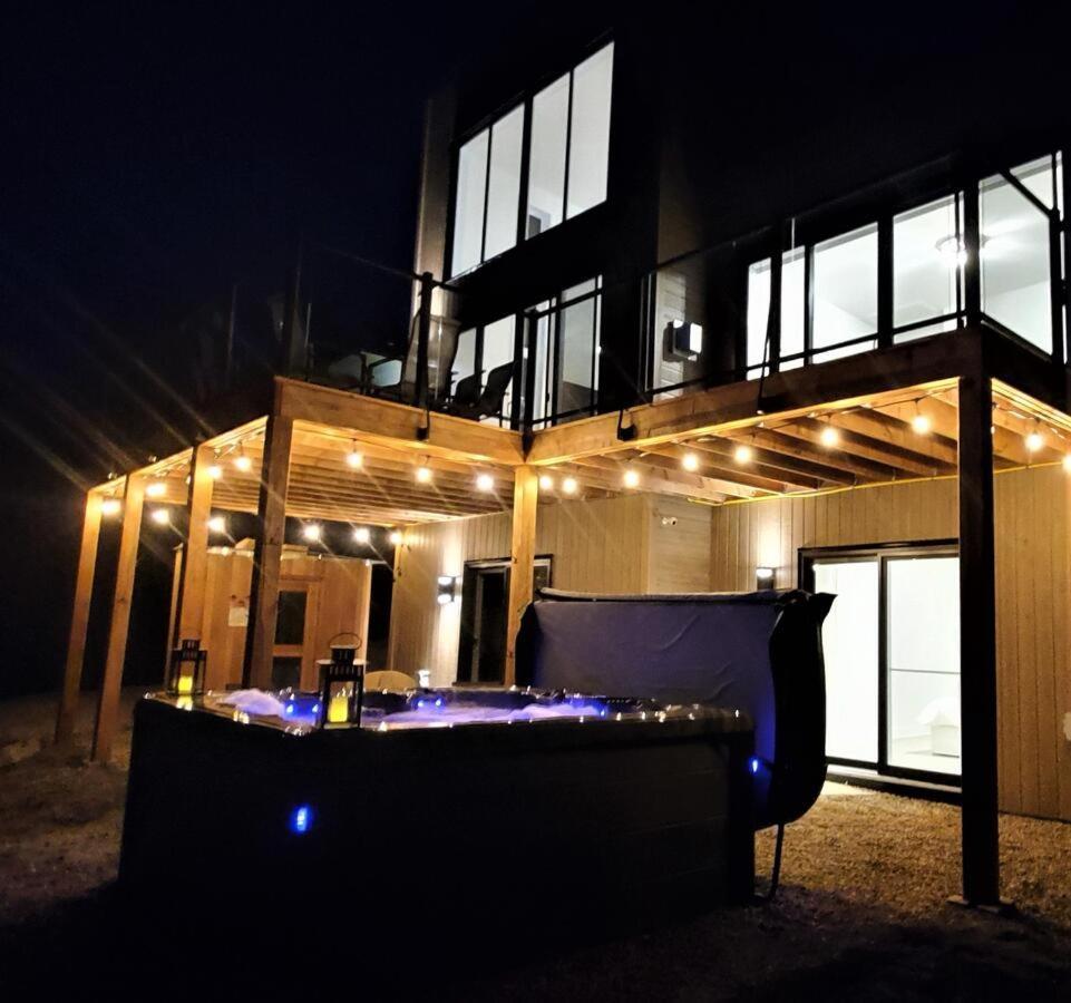 Chalet Serenity - Mont Tremblant Ski - Spa Sauna Wifi Tv Privet Chic Modern House Villa La Conception Eksteriør bilde